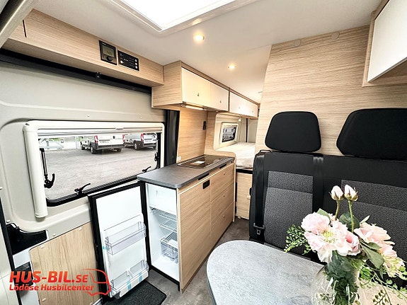 Road Car (Pössl) 640 / Solpanel / Välutrustad 4 of 22