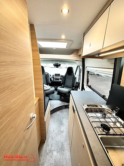 Road Car (Pössl) 640 / Solpanel / Välutrustad 8 of 22