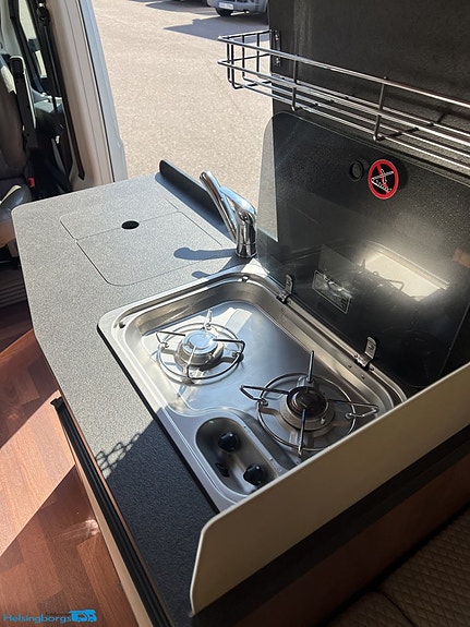 Malibu Carthago VAN 600 LE * kanonskick * inverter * dragkrok * solcell 14 of 17