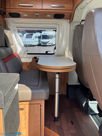 Malibu Carthago VAN 600 LE * kanonskick * inverter * dragkrok * solcell 6 of 17