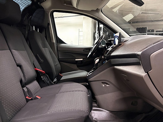 Ford Transit Connect 18 of 19