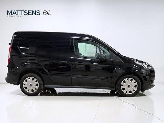 Ford Transit Connect 16 of 19