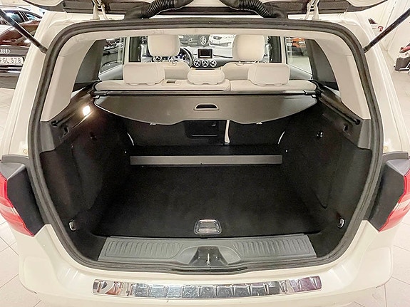 Mercedes-Benz B180 7 of 7