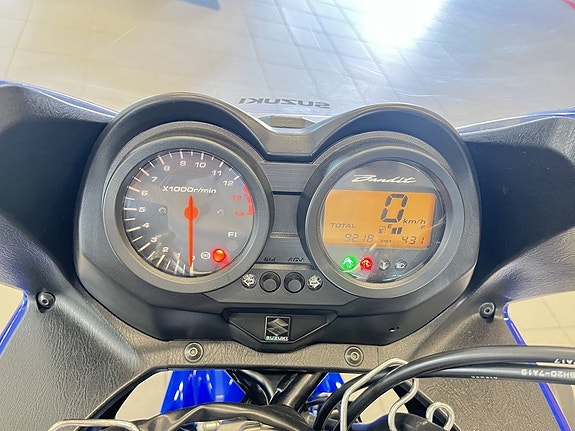 Suzuki BANDIT GSF 650 SA (Kåpa+SV-såld+ABS) 8 of 13