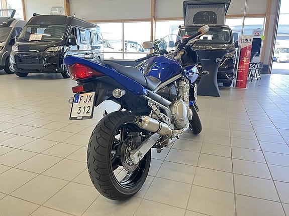 Suzuki BANDIT GSF 650 SA (Kåpa+SV-såld+ABS) 3 of 13
