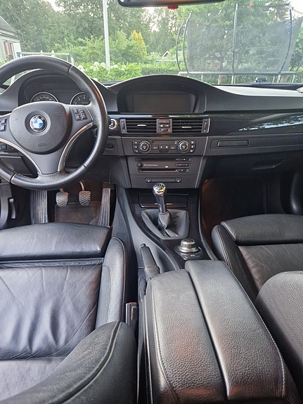 BMW 325i 6 of 8