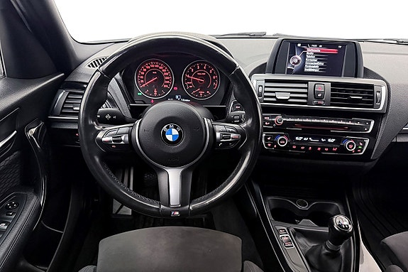 BMW 118i 17 of 29