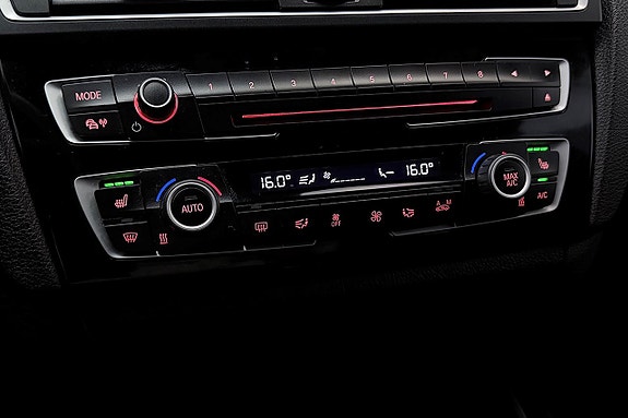 BMW 118i 23 of 29