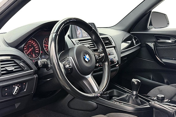 BMW 118i 13 of 29