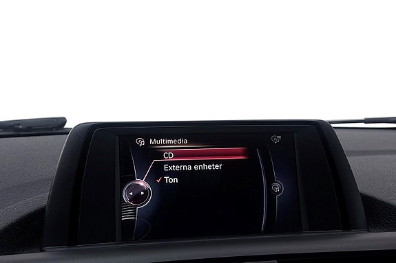 BMW 118i 22 of 29