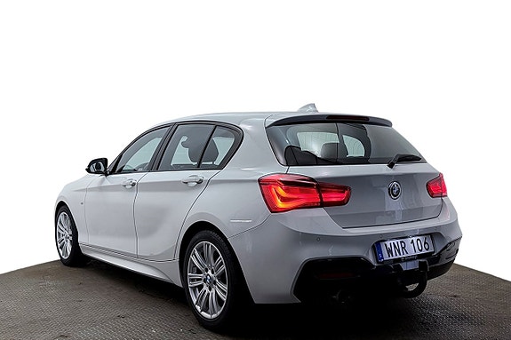 BMW 118i 9 of 29