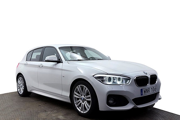 BMW 118i 4 of 29