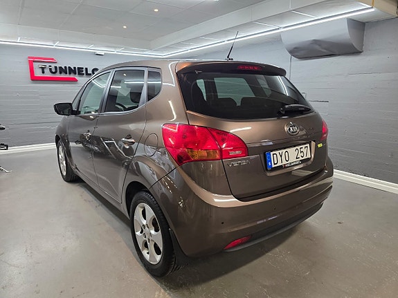Kia Venga 4 of 11