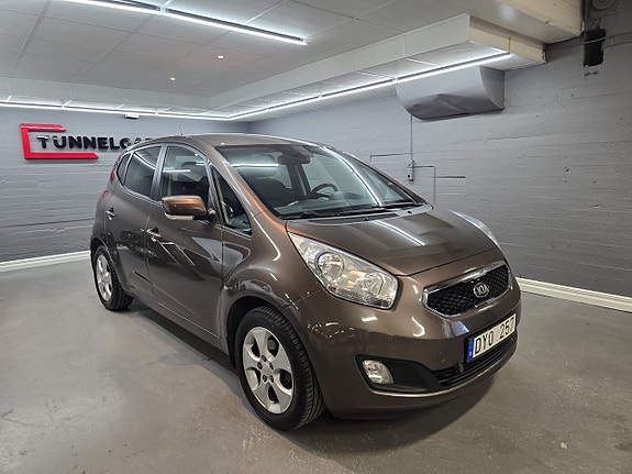 Kia Venga 2 of 11