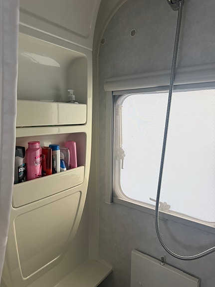 Adria 613 UT 10 of 12