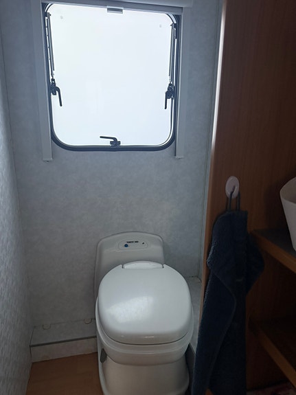 Adria 613 UT 9 of 12