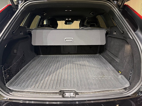 Volvo XC60 16 of 24