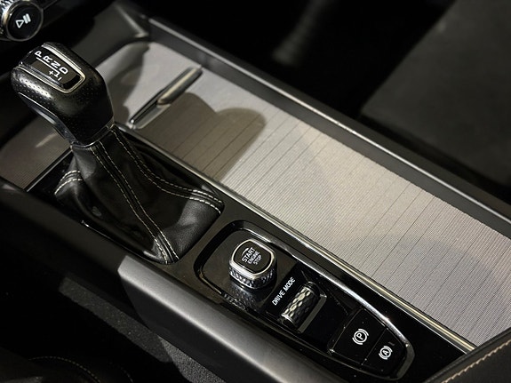 Volvo XC60 20 of 24