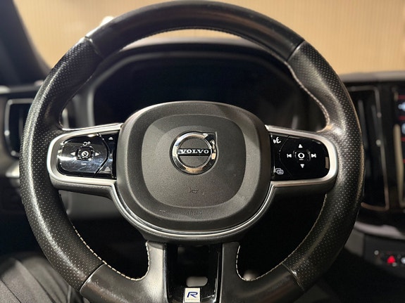 Volvo XC60 18 of 24