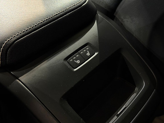 Volvo XC60 14 of 24