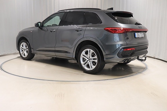Audi Q5 6 of 11