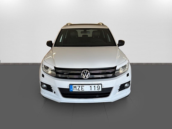 Volkswagen Tiguan 5 of 18
