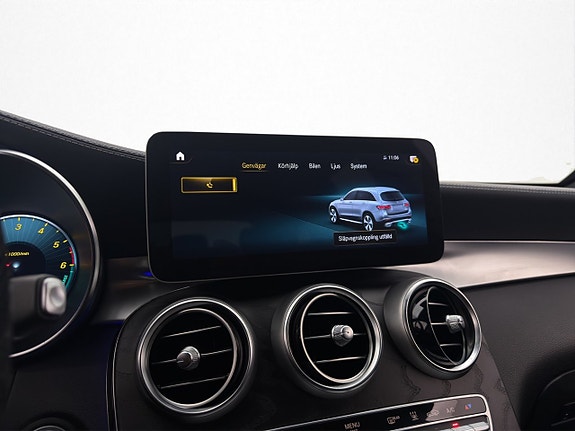 Mercedes-Benz GLC300 de 23 of 29