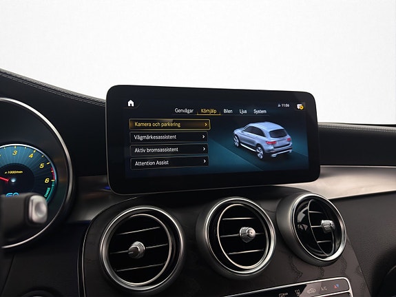 Mercedes-Benz GLC300 de 24 of 29