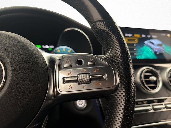 Mercedes-Benz GLC300 de 28 of 29