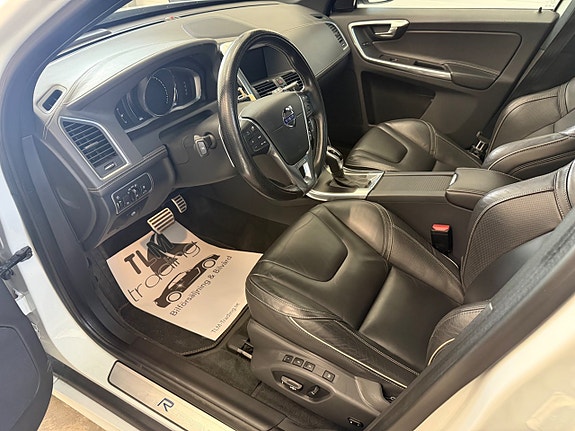 Volvo XC60 7 of 21