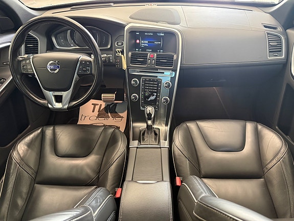 Volvo XC60 12 of 21
