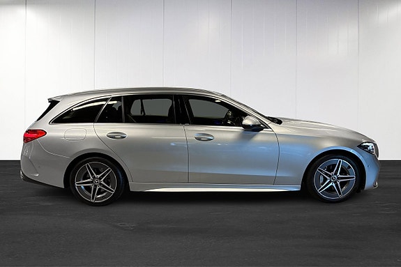 Mercedes-Benz C200 26 of 30