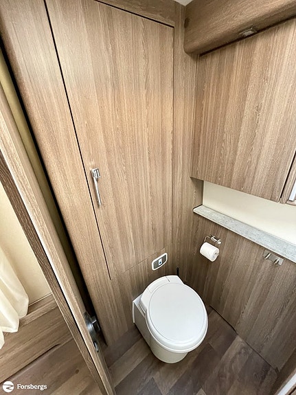 Kabe ROYAL 740 TDL KS / ALDE / TOA & DUSCH BAK 19 of 21