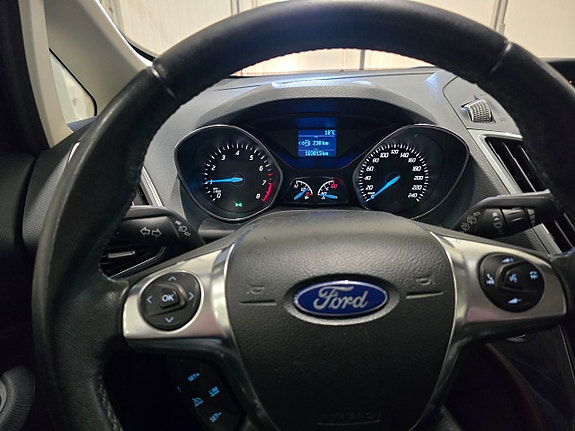 Ford C-Max 13 of 17