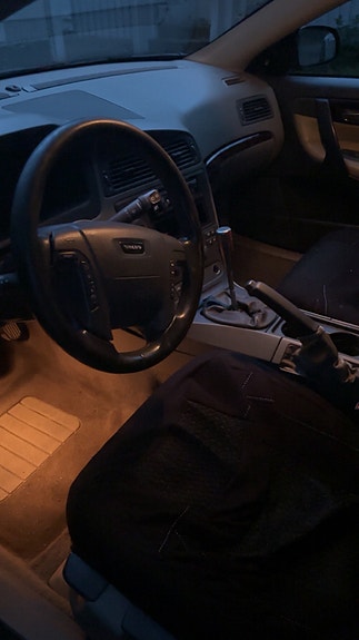 Volvo V70 8 of 8