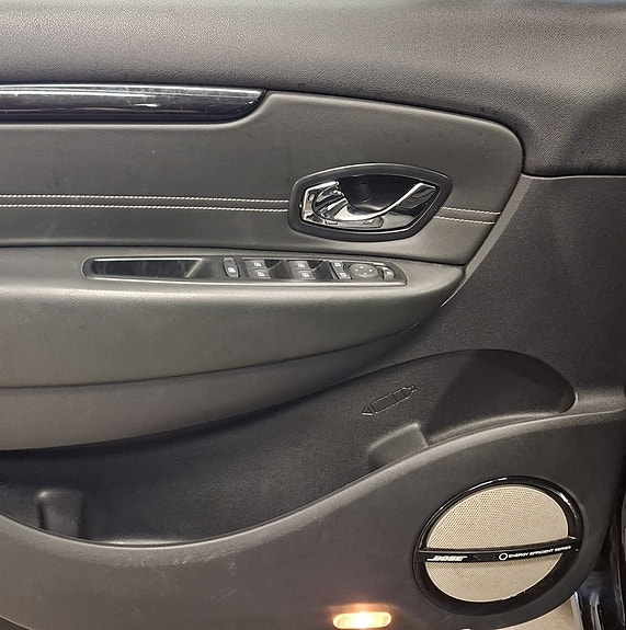 Renault Grand Scenic III 22 of 23