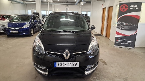 Renault Grand Scenic III 9 of 23