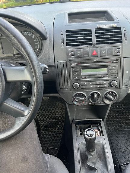 Volkswagen Polo 10 of 10