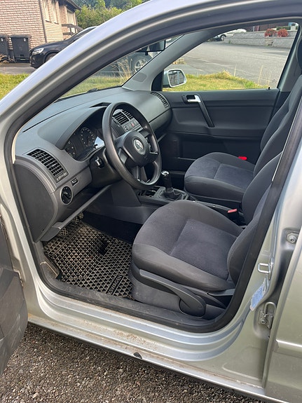 Volkswagen Polo 9 of 10