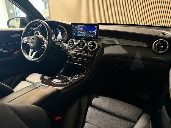 Mercedes-Benz GLC220 d 16 of 26