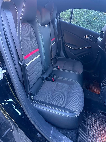 Mercedes-Benz A180 6 of 9