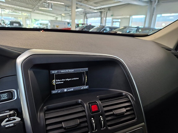 Volvo XC60 17 of 22