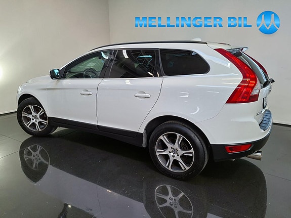 Volvo XC60 4 of 22
