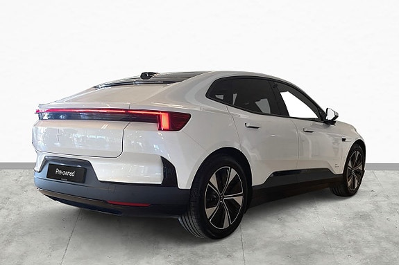 Polestar 4 9 of 25