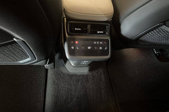 Polestar 4 19 of 25