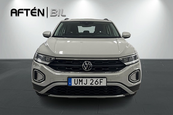 Volkswagen T-Roc 3 of 25