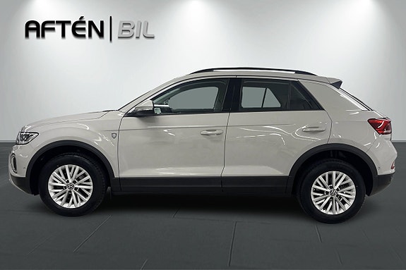 Volkswagen T-Roc 10 of 25