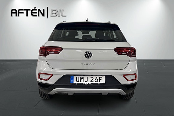 Volkswagen T-Roc 8 of 25