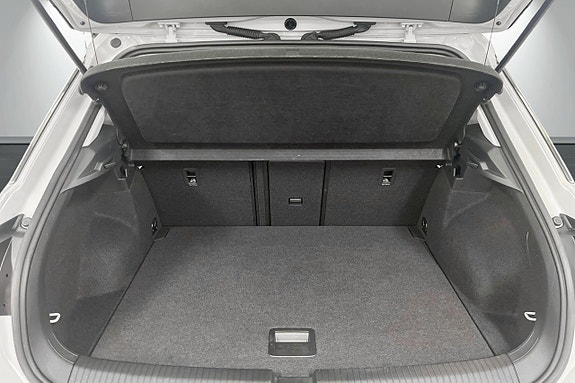 Volkswagen T-Roc 19 of 25