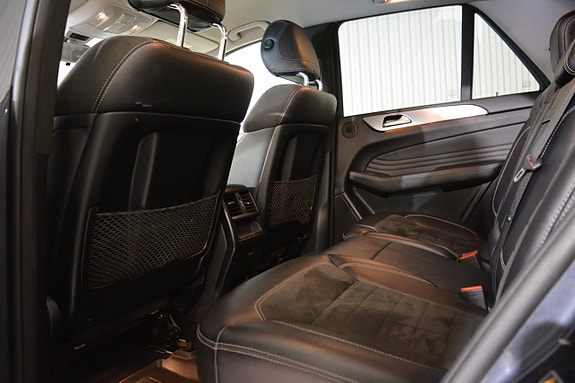 Mercedes-Benz ML350 16 of 16